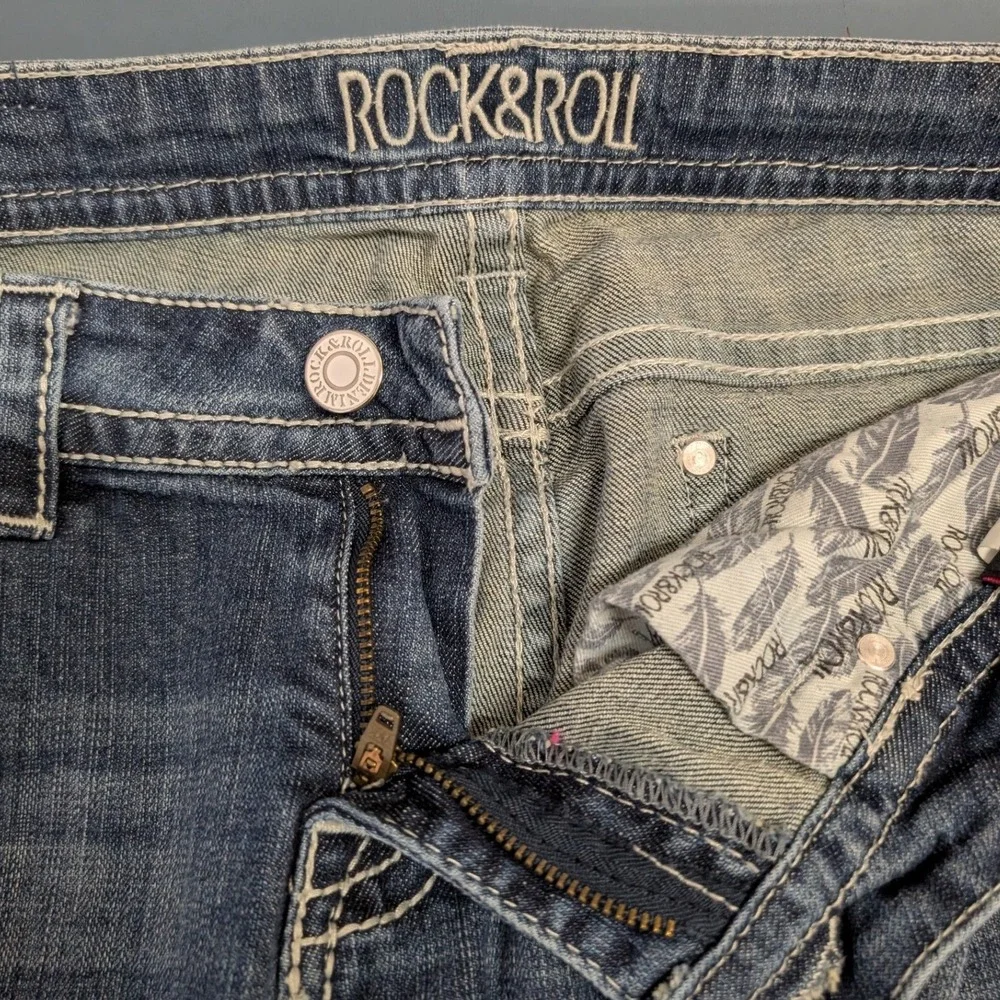 Rock & Roll Cowgirl Bootcut Jeans Women(32X33) Dark Wash‎ Blue Embroidered